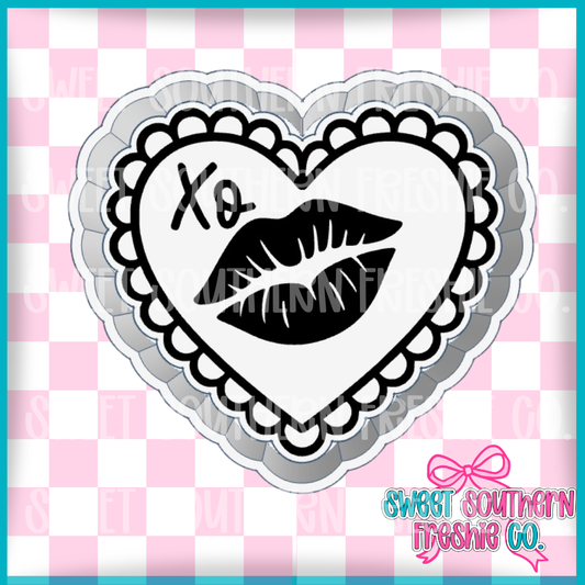 Lace Heart Kiss XO